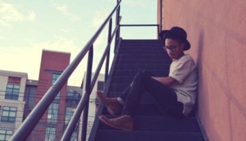 Recent college graduate wondering when he should begin paying back student loan debt
