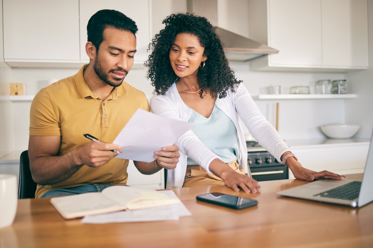 How to Use ELFI’s Student Loan Refinancing Calculator