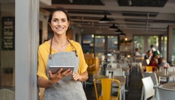 Woman starting a business with student loans