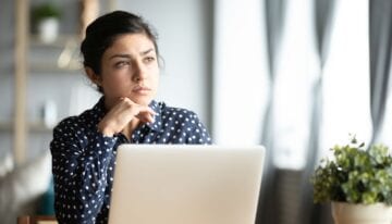 Woman wondering what happens to student loans if you die