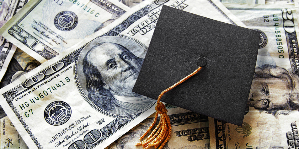 Would 0% Interest Federal Student Loans Work Better Than k in Debt Cancellation?
